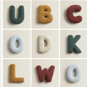 Букви от Английската Азбука Въздушна Възглавница ABCD Забавни Плюшени Играчки, мека мебел Възглавница Декор на Детска Стая Подпори За Стрелба Декорация на Дома